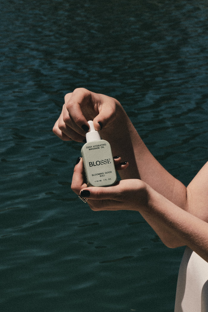 Deep hydrating massage oil